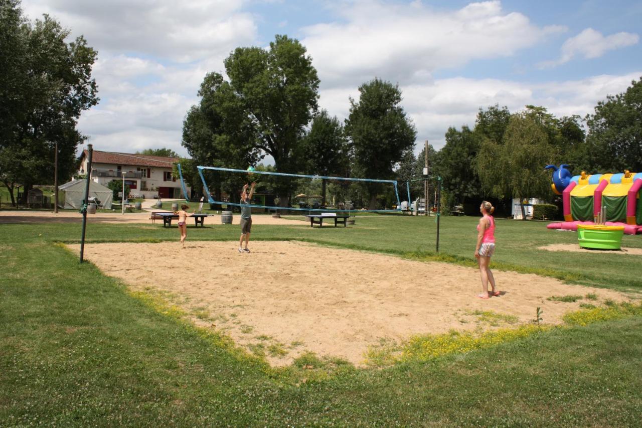 Camping Aux Rives Du Soleil Pont-de-Vaux Buitenkant foto
